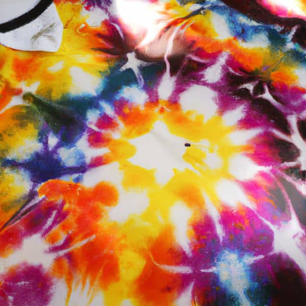 Should you wash tie-dye with detergent